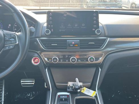 Certified 2022 Honda Accord Sport image 18