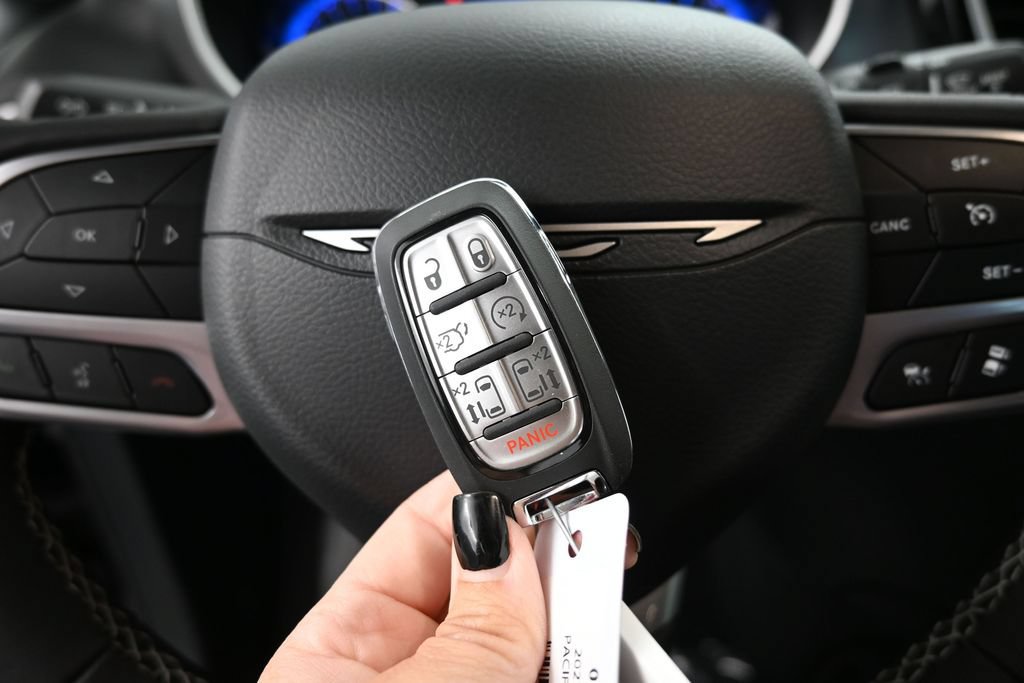 New 2027 Chrysler Pacifica LX FWD image 27