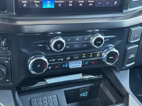 Used 2024 Ford F250 Lariat w/ Sport Appearance Package AWD/4WD image 25