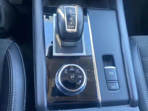 Used 2024 Mitsubishi Outlander SE FWD image 15