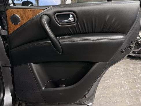 Used 2023 Nissan Armada SL w/ Captain's Chairs Package image 33