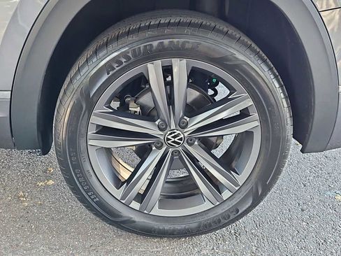 Used 2022 Volkswagen Atlas SEL R-Line image 14