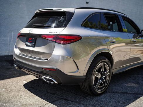 Used 2024 Mercedes-Benz GLC 300 4MATIC w/ AMG Line image 15