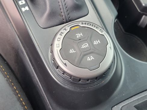 Certified 2024 Ford Bronco Badlands image 25