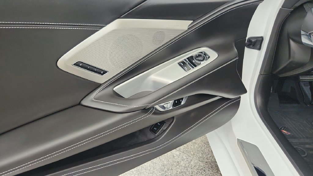 Used 2023 Chevrolet Corvette Stingray Premium Cpe w/ Z51 Performance Package RWD image 25
