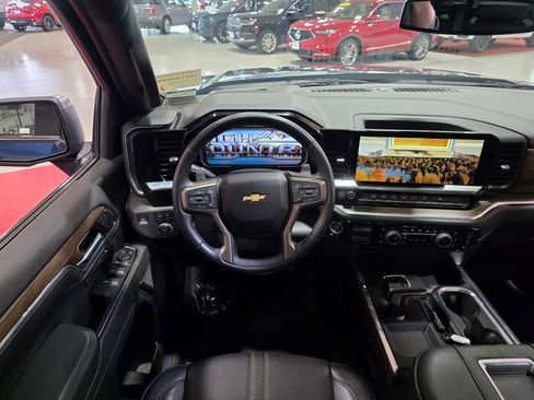 Certified 2022 Chevrolet Silverado 1500 High Country w/ Max Trailering Package image 15