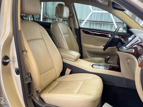 Used 2012 Hyundai Genesis 3.8 image 36