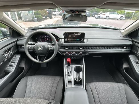 Used 2024 Honda Accord EX image 24