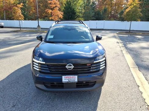 Used 2026 Nissan Kicks SR w/ Cold Weather Package AWD/4WD image 9
