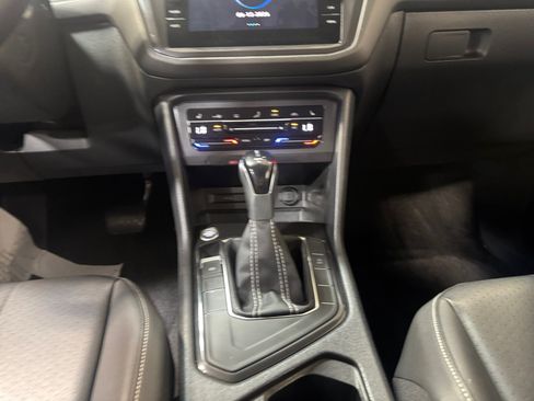 Used 2023 Volkswagen Tiguan SE FWD image 20