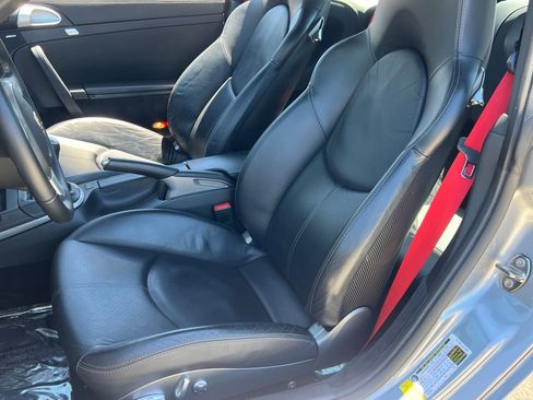 Used 2006 Porsche 911 Carrera S RWD image 4
