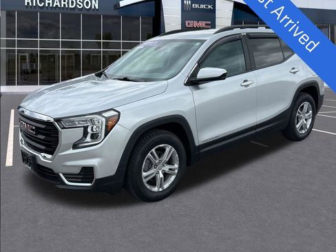 Used 2022 GMC Terrain SLE w/ Driver Convenience Package AWD/4WD image 1