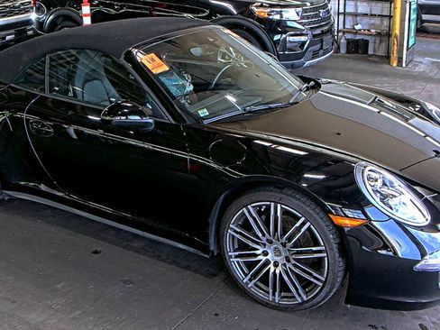 Used 2016 Porsche 911 Carrera 4 AWD/4WD image 1