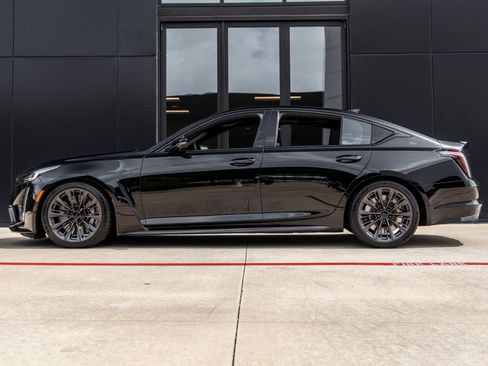 Used 2024 Cadillac CT5 V Blackwing w/ Driver Assist Package RWD image 9