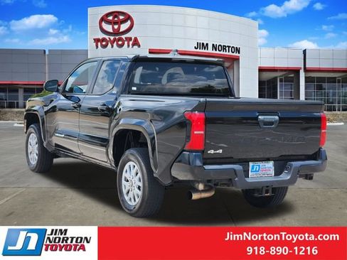 Used 2024 Toyota Tacoma SR5 AWD/4WD image 7