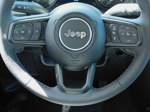 New 2025 Jeep Gladiator Sport image 15