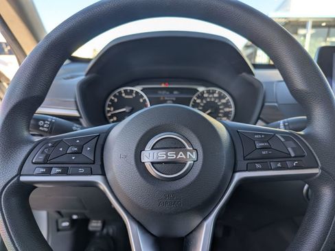 Used 2024 Nissan Altima 2.5 SV FWD image 20