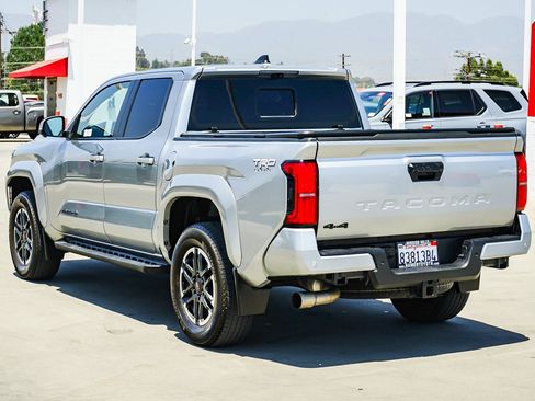 Certified 2024 Toyota Tacoma TRD Sport w/ TRD Sport Premium Package AWD/4WD image 5