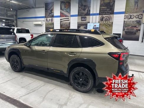 Used 2022 Subaru Outback Wilderness w/ Wilderness Package image 5