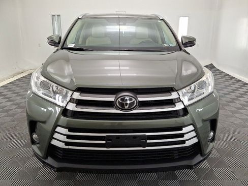 Certified 2018 Toyota Highlander XLE AWD/4WD image 29