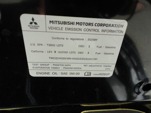 Used 2023 Mitsubishi Outlander SE image 25