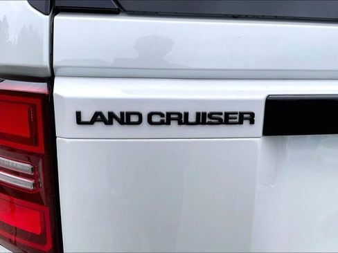 Used 2025 Toyota Land Cruiser w/ Premium Package AWD/4WD image 23