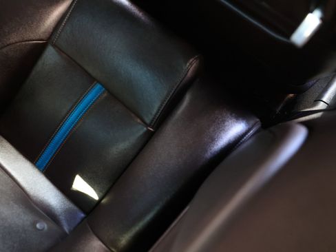 Used 2010 Ford Mustang GT image 17