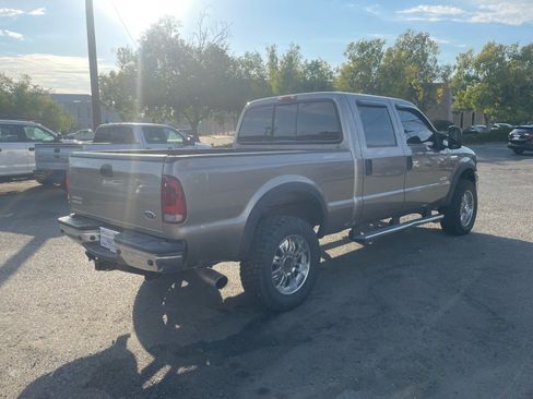 Used 2006 Ford F250 Lariat AWD/4WD image 4