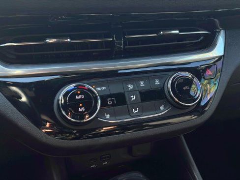 Used 2024 Buick Envista Sport Touring w/ Convenience I Package image 16