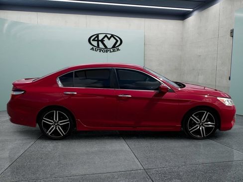 Used 2016 Honda Accord Sport image 2