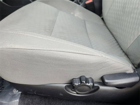 Used 2022 Toyota Tacoma SR image 9