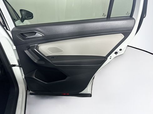 Used 2024 Volkswagen Tiguan S image 28
