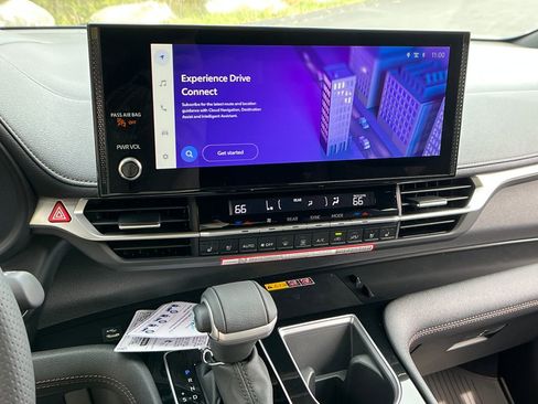 New 2026 Toyota Sienna Platinum AWD/4WD image 16