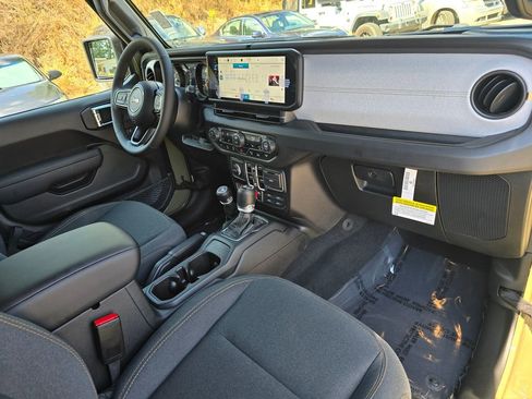 New 2025 Jeep Wrangler Unlimited Sport AWD/4WD image 28