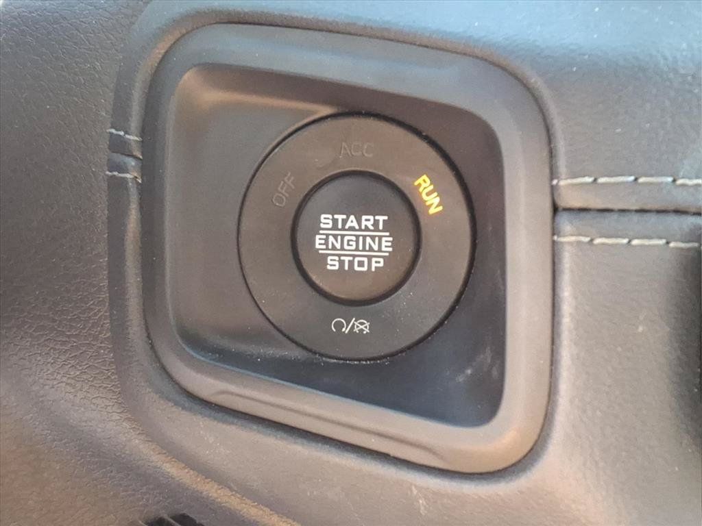 Used 2024 Jeep Wrangler Unlimited Rubicon 4xe AWD/4WD image 10