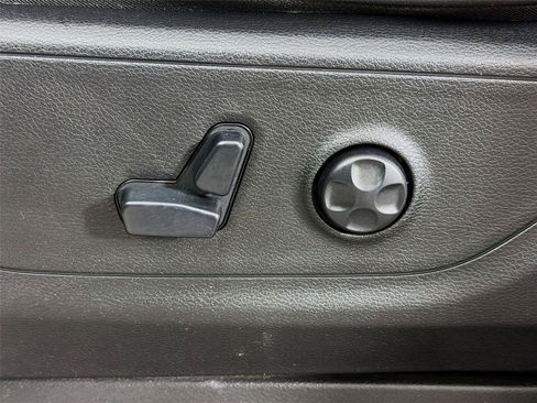 Used 2020 RAM 1500 Rebel w/ Rebel Level 1 Equipment Group AWD/4WD image 39
