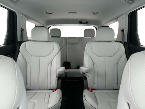 New 2025 Hyundai Palisade SEL image 16