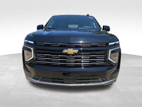 New 2025 Chevrolet Suburban High Country image 8