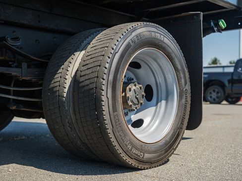 Used 2017 Ford F550 4x4 SuperCab Super Duty image 28