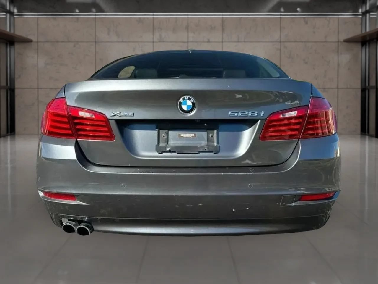 Used 2016 BMW 528i xDrive Sedan AWD/4WD image 8