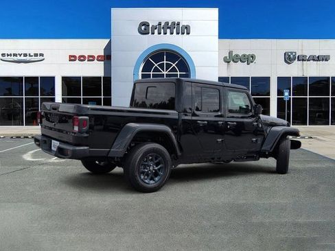 New 2026 Jeep Gladiator Mojave AWD/4WD image 4