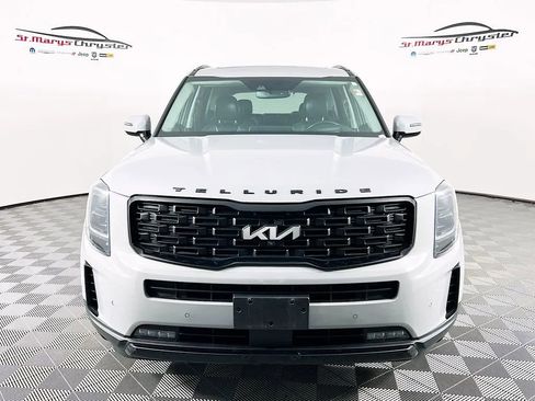 Used 2022 Kia Telluride SX w/ SX Prestige Package image 3