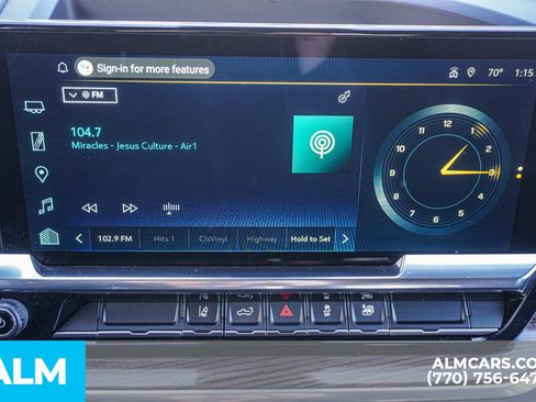 Used 2025 Chevrolet Silverado 2500 LT w/ Convenience Package image 42