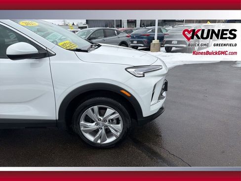 Used 2025 Buick Encore GX Preferred image 15