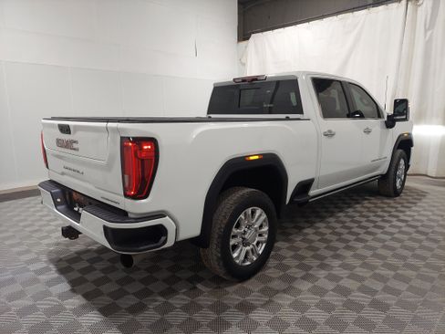 Used 2023 GMC Sierra 2500 Denali w/ Denali Ultimate Package AWD/4WD image 3
