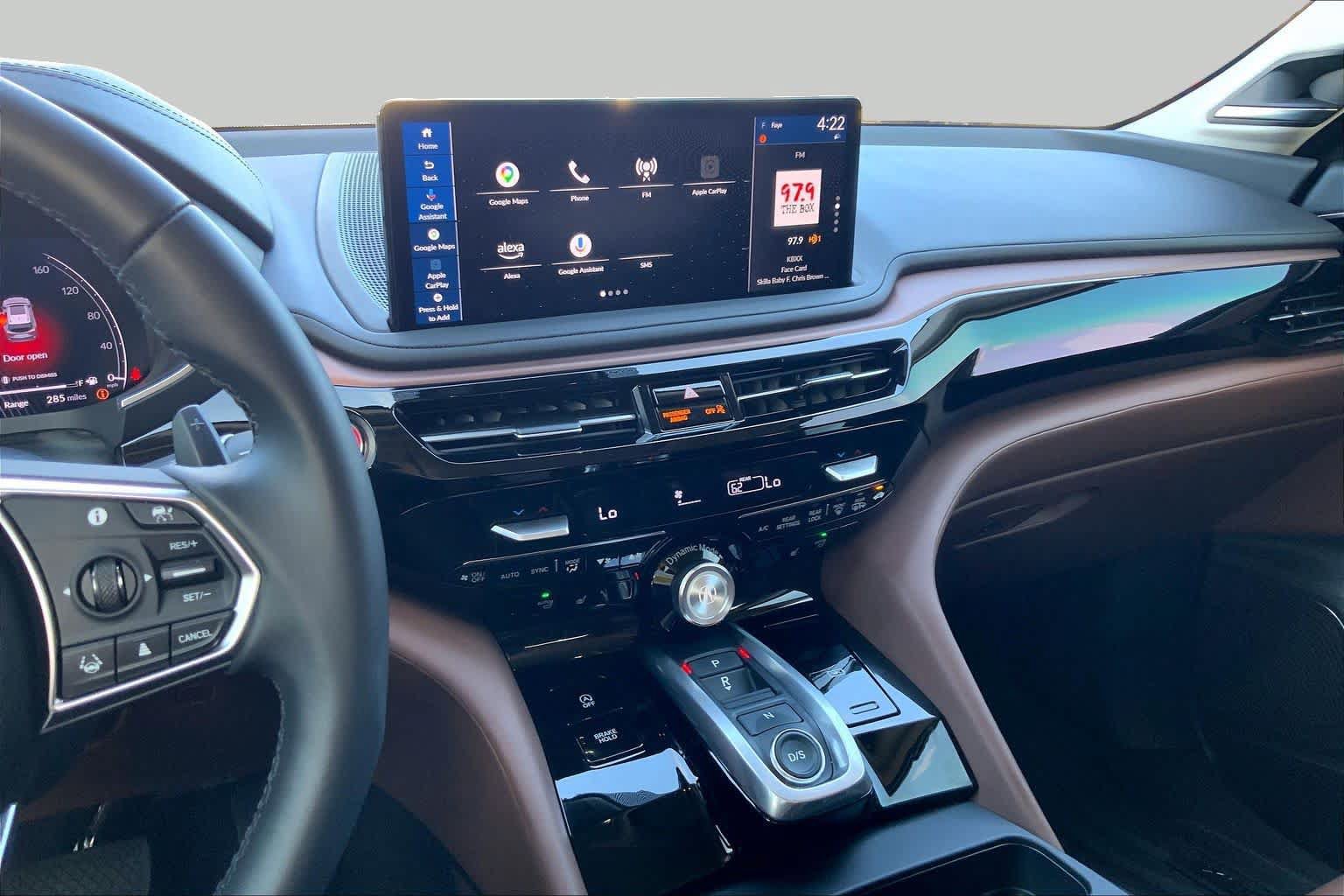 Used 2025 Acura MDX w/ Technology Package FWD image 7