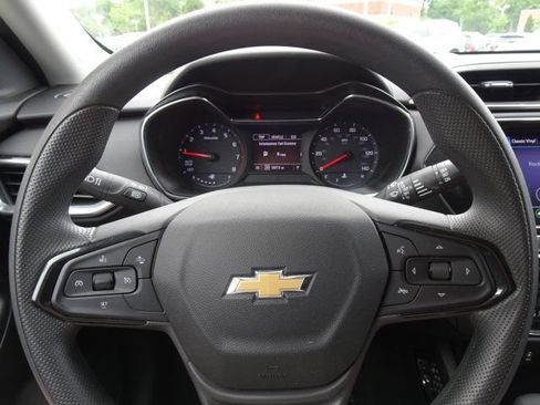 Used 2023 Chevrolet TrailBlazer LT w/ Convenience Package AWD/4WD image 21