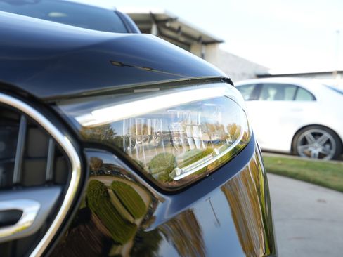 New 2026 Mercedes-Benz GLC 300 4MATIC image 11