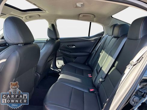 Used 2024 Nissan Sentra SR w/ SR Premium Package FWD image 15