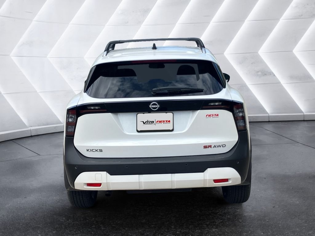 Used 2026 Nissan Kicks SR w/ SR Premium Package AWD/4WD image 5